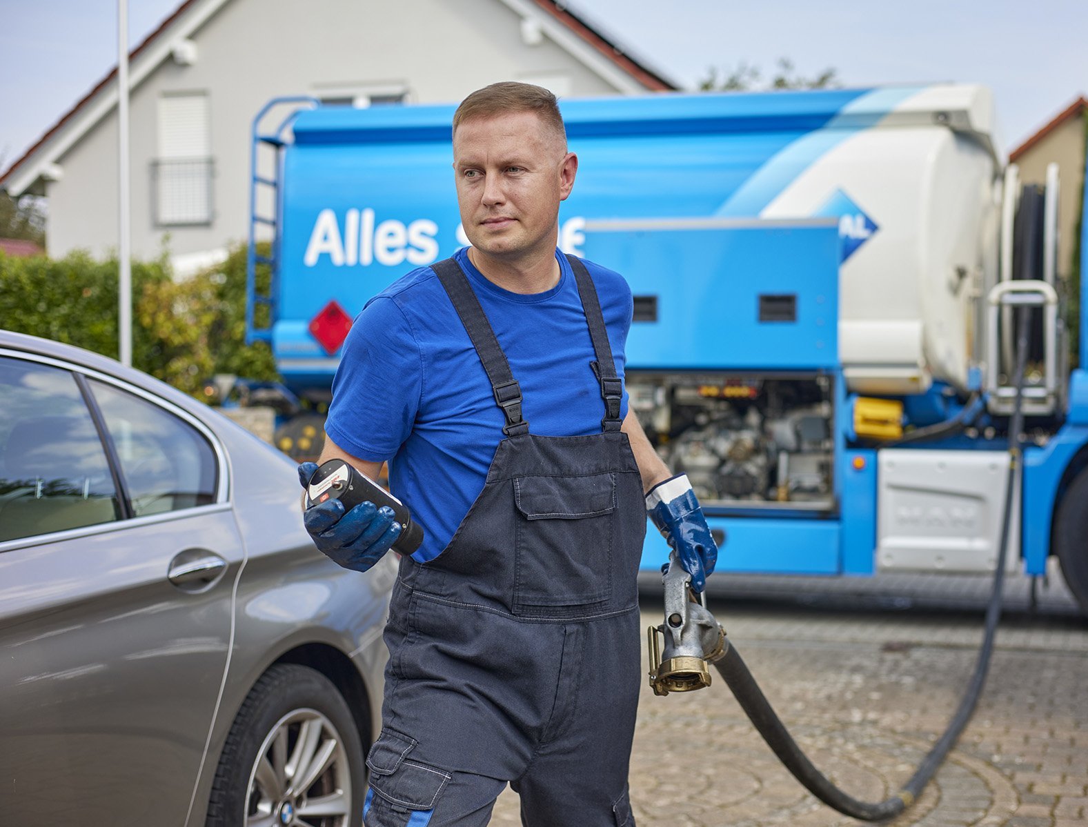 Mitarbeiter der Firma Wade Energie im Einsatz
